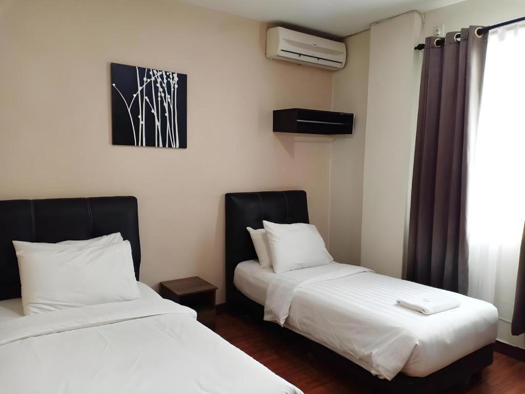 Hotel Seri Pauh George Town Exterior photo